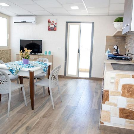 הוילה אבולה La Casa Di Miky מראה חיצוני תמונה