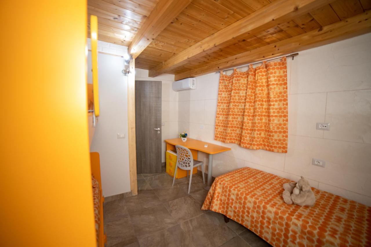 הוילה אבולה La Casa Di Miky מראה חיצוני תמונה