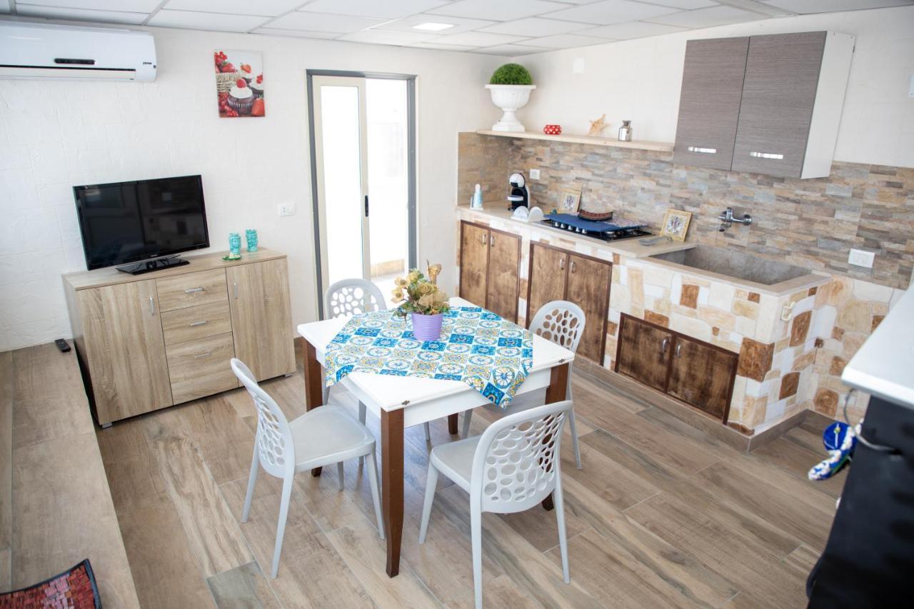 הוילה אבולה La Casa Di Miky מראה חיצוני תמונה